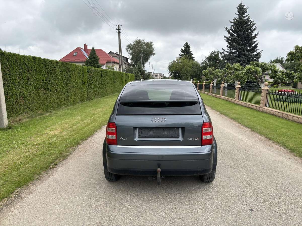 Audi A2, 1.4 l., Хэтчбек