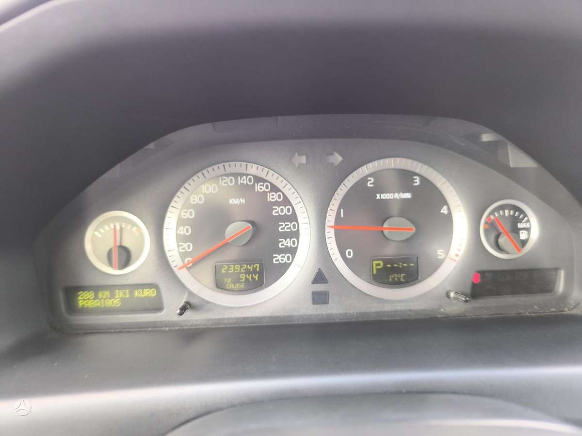 Volvo V70, 2.4 l., wagon