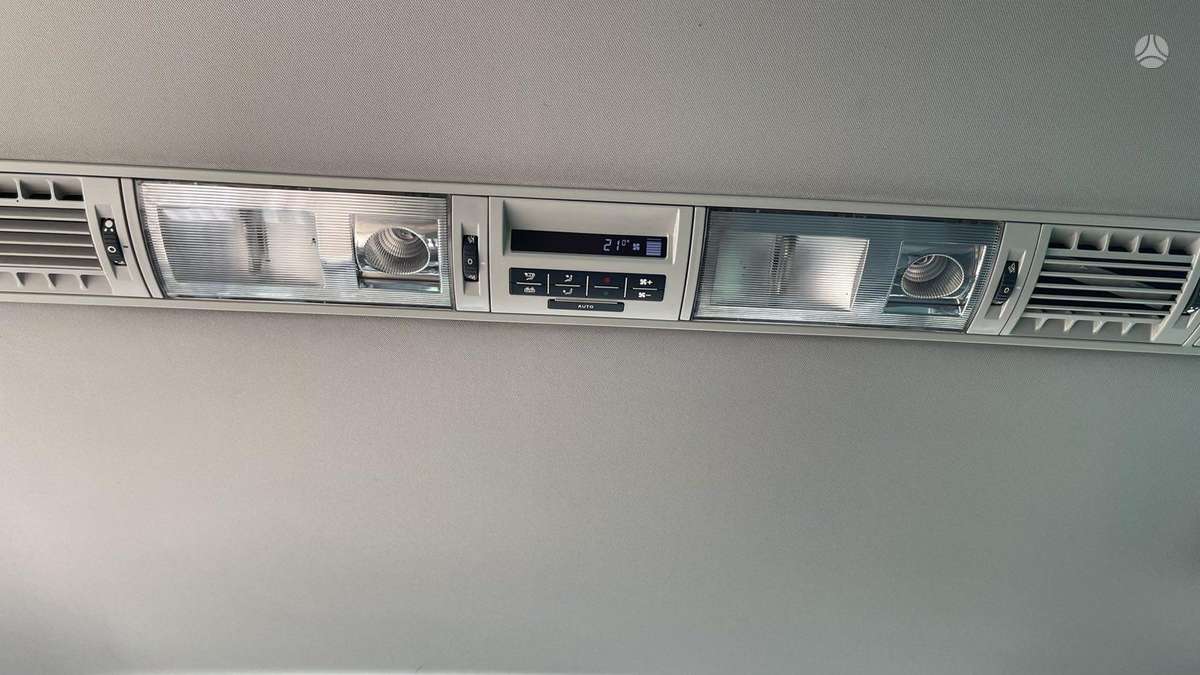 Volkswagen Multivan, 2.0 l., Минивэн