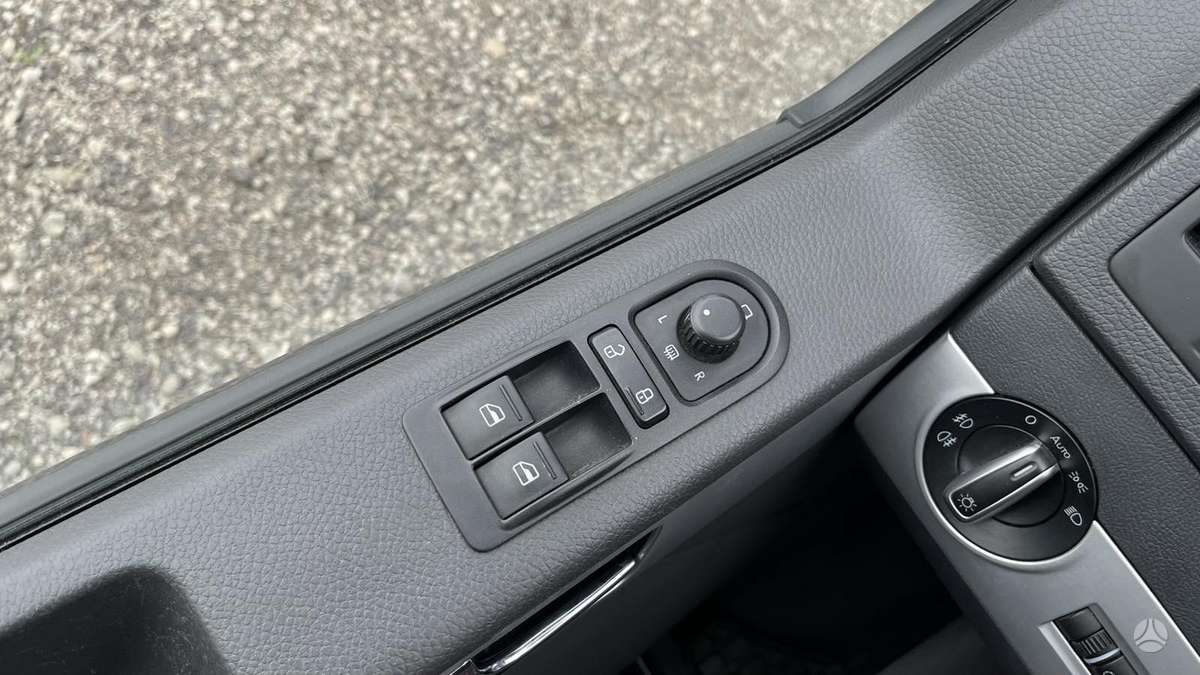 Volkswagen Multivan, 2.0 l., Минивэн