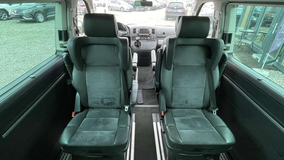 Volkswagen Multivan, 2.0 l., Минивэн