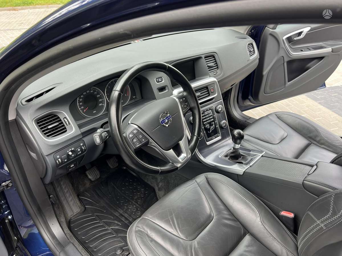 Volvo V60, 2.0 l., Универсал
