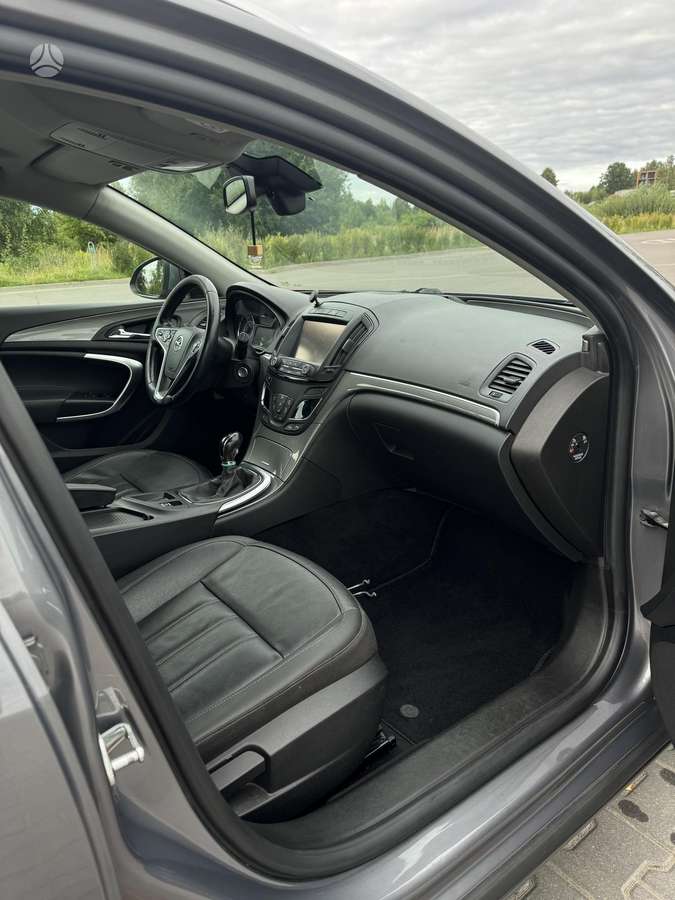 Opel Insignia, 1.6 l., Универсал