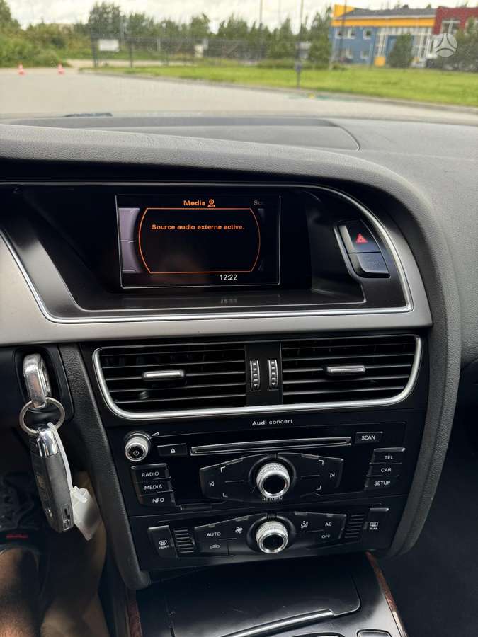 Audi A4, 2.0 l., universalas