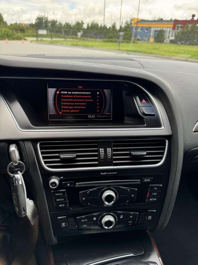 Audi A4, 2.0 l., Универсал