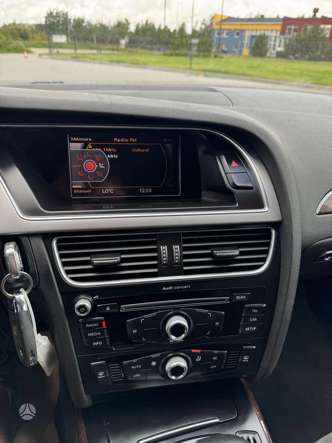Audi A4, 2.0 l., universalas