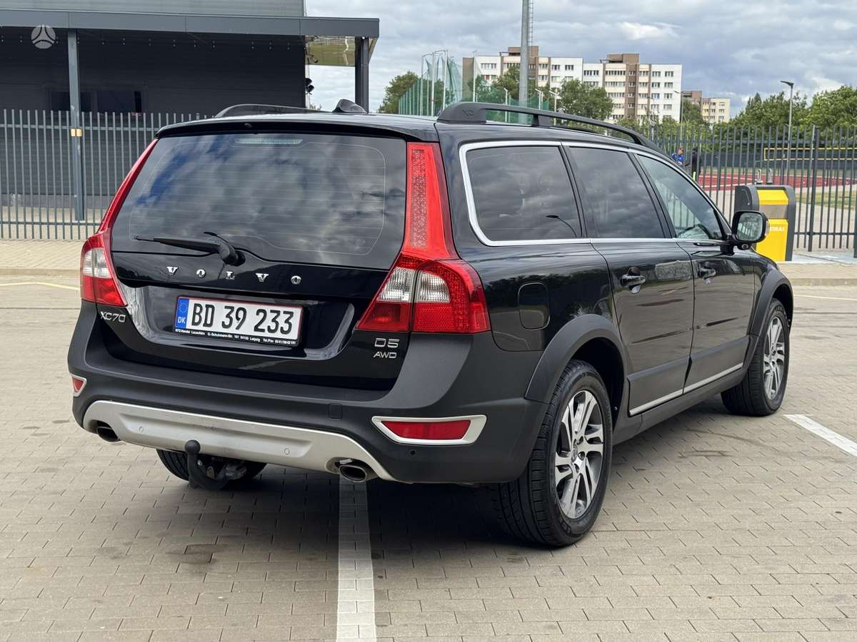 Volvo XC70, 2.4 l., wagon