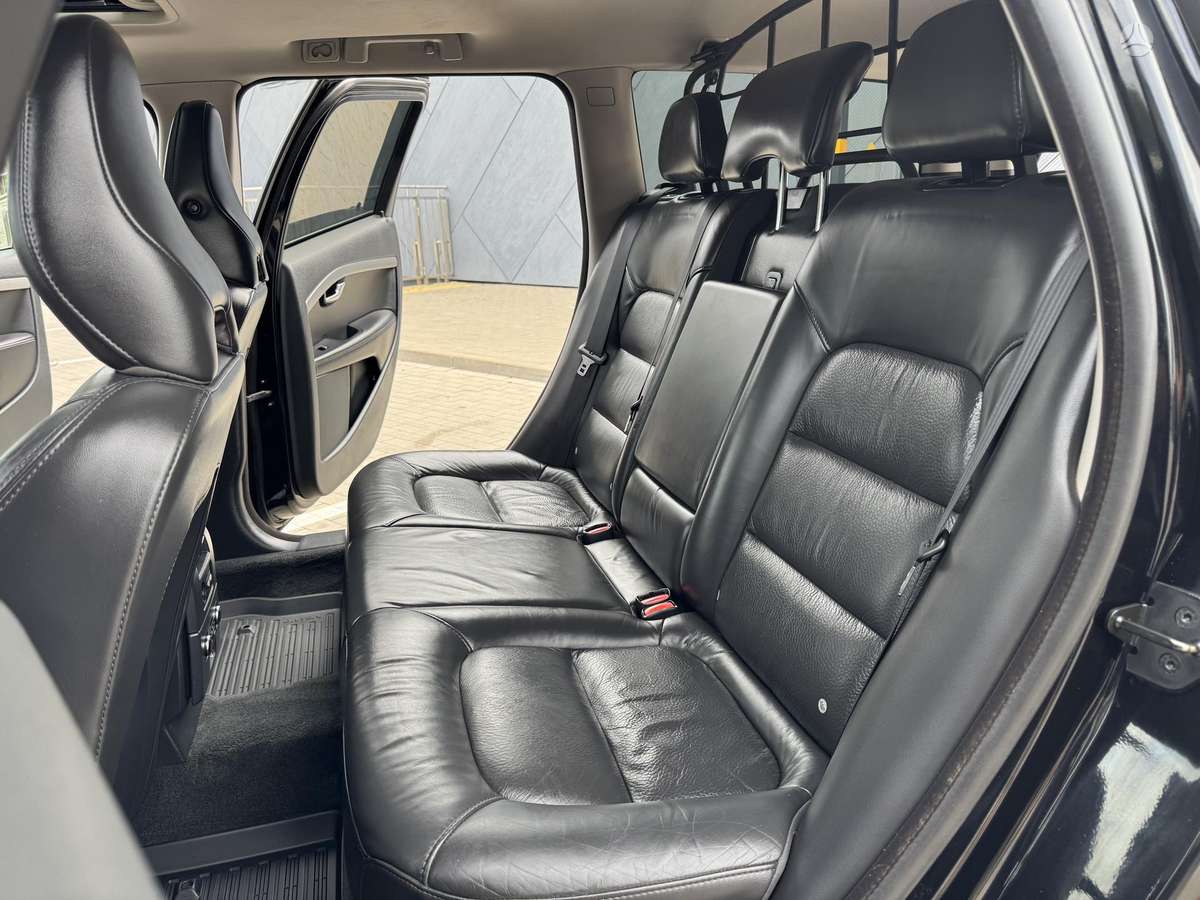 Volvo XC70, 2.4 l., Универсал