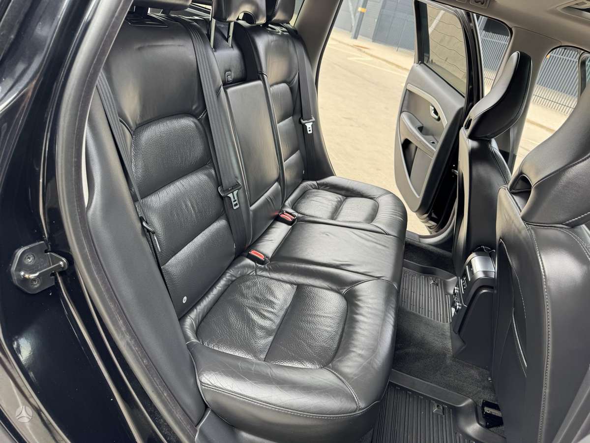 Volvo XC70, 2.4 l., Универсал