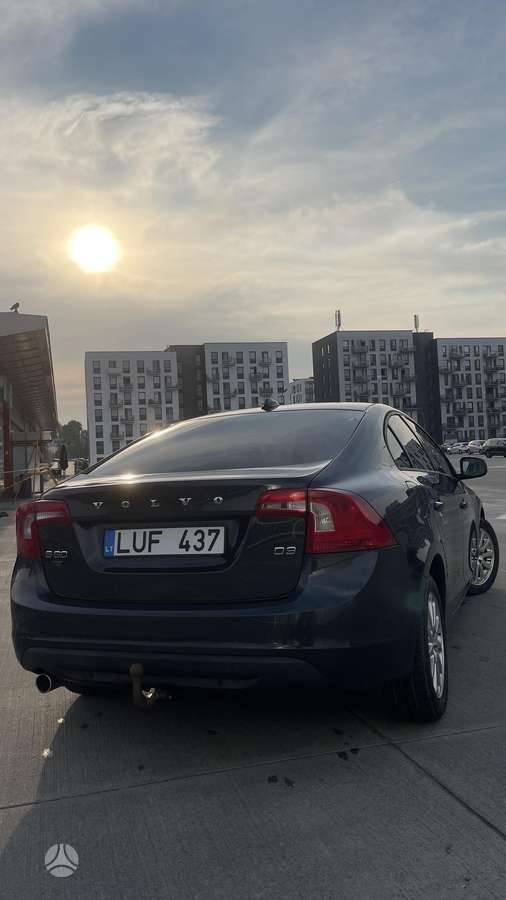 Volvo S60, 2.0 l., Седан