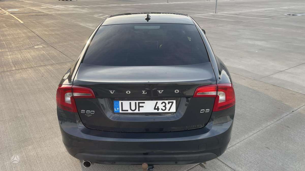 Volvo S60, 2.0 l., Седан