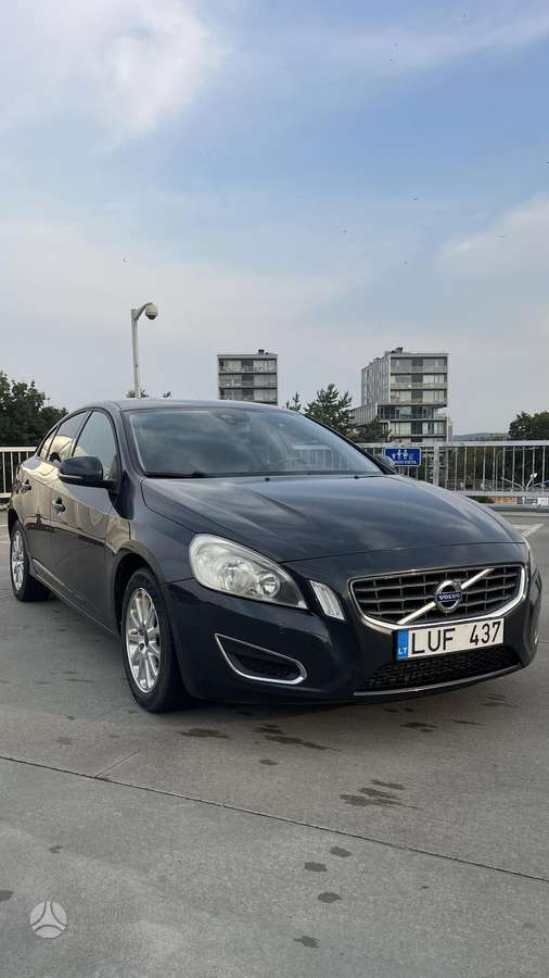 Volvo S60, 2.0 l., Седан