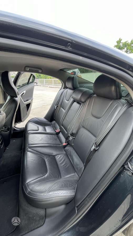 Volvo S60, 2.0 l., Седан