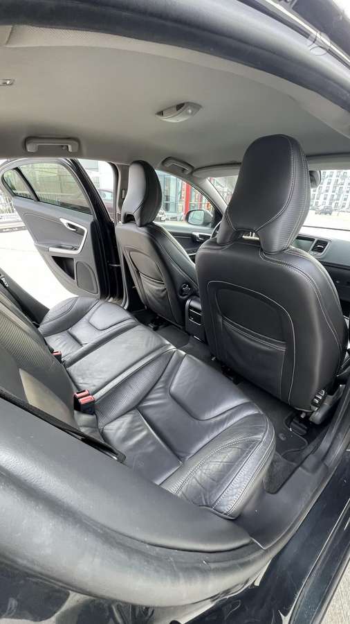 Volvo S60, 2.0 l., Седан