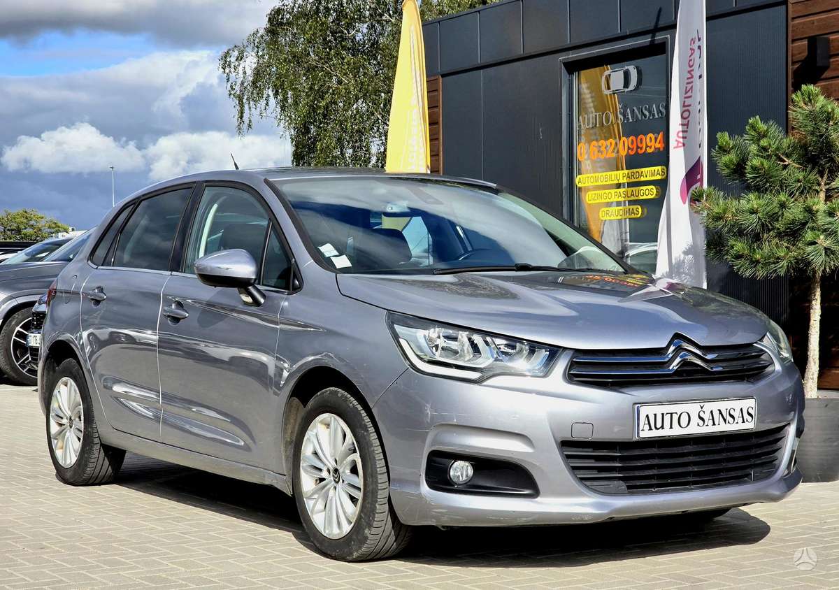 Citroen C4, 1.2 l., hatchback