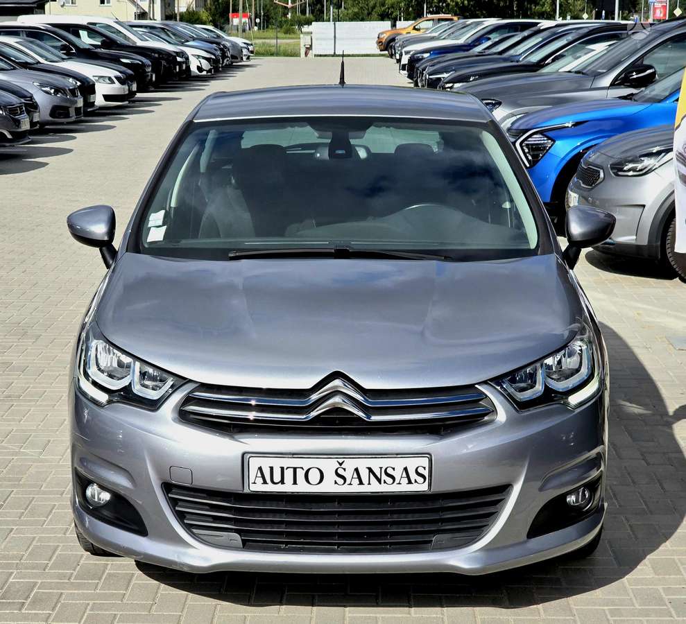 Citroen C4, 1.2 l., hatchback