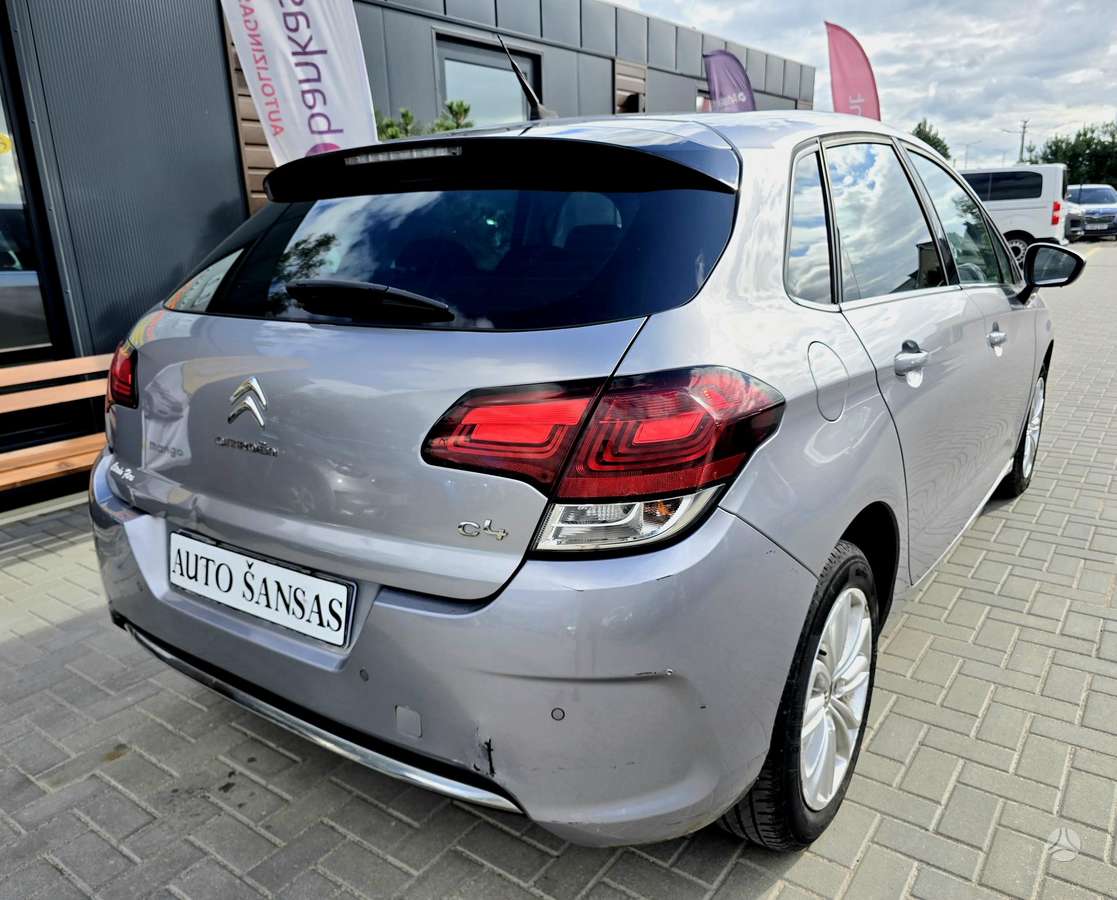 Citroen C4, 1.2 l., Хэтчбек