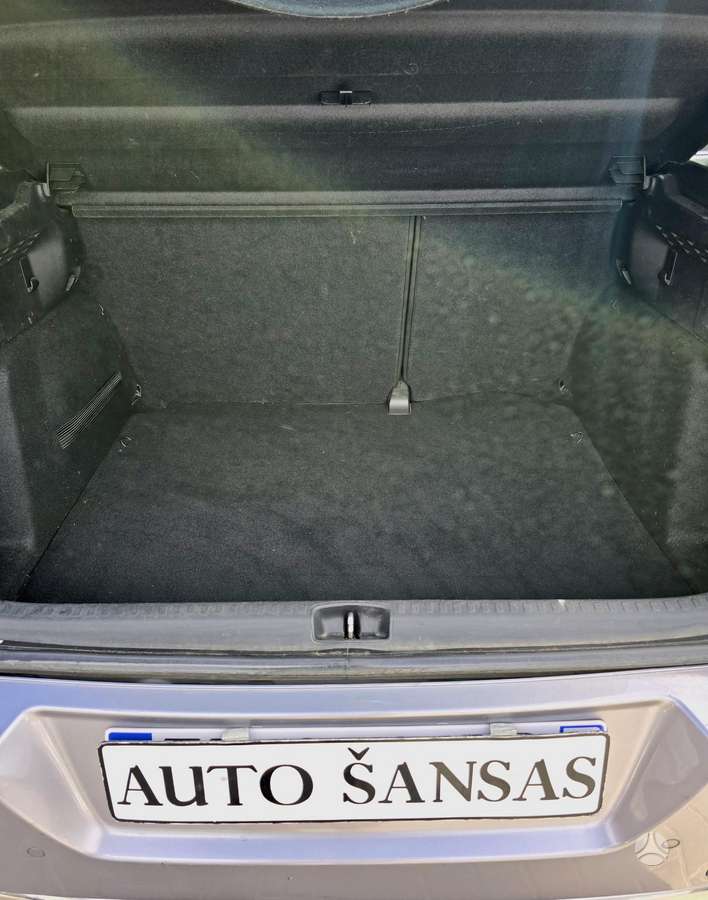 Citroen C4, 1.2 l., hatchback