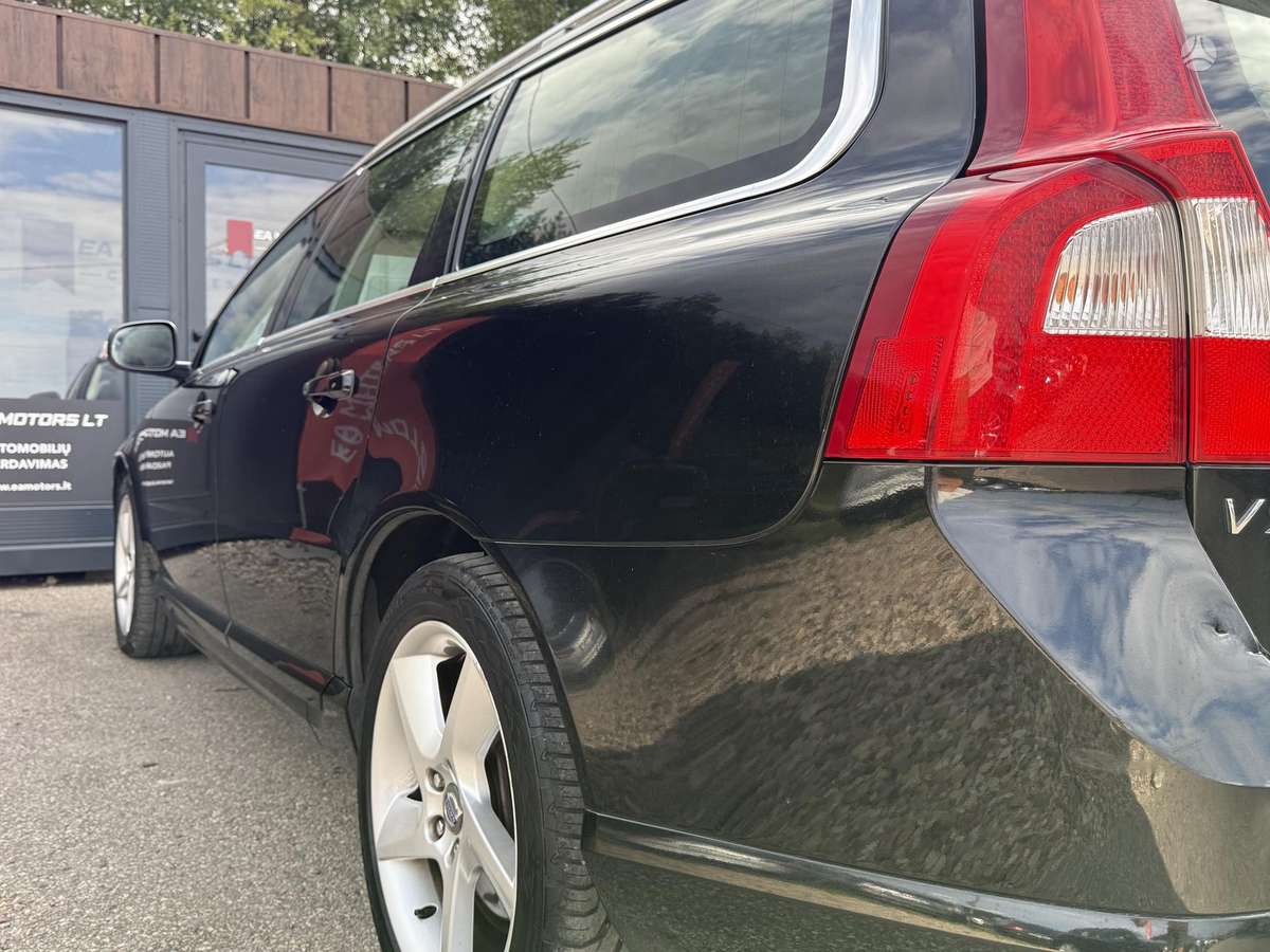 Volvo V70, 2.4 l., wagon