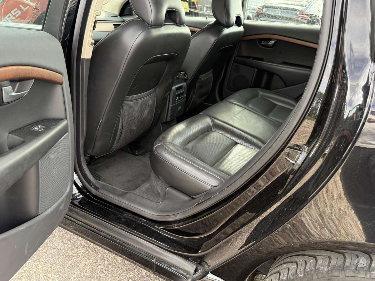 Volvo V70, 2.4 l., wagon