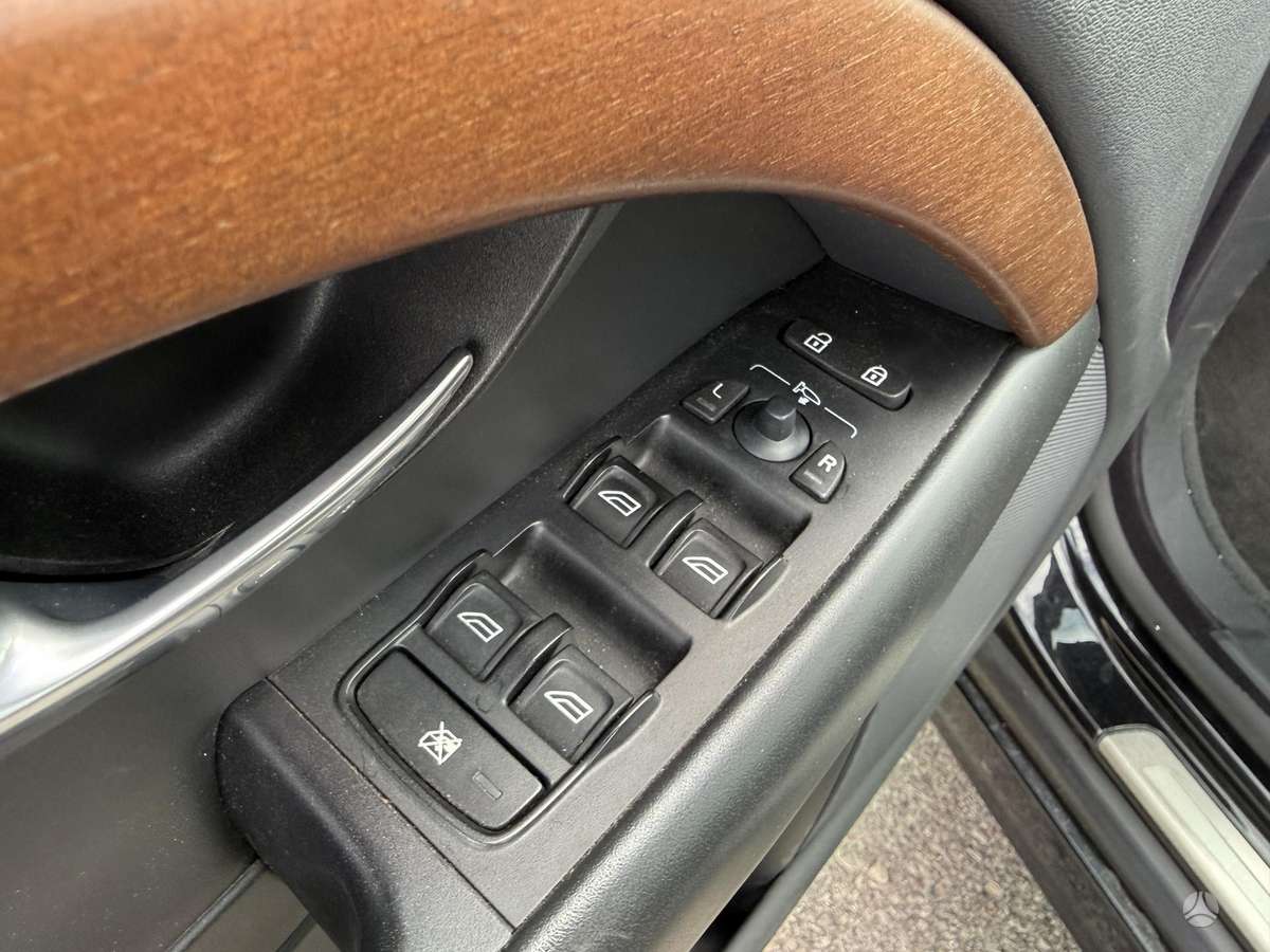 Volvo V70, 2.4 l., wagon