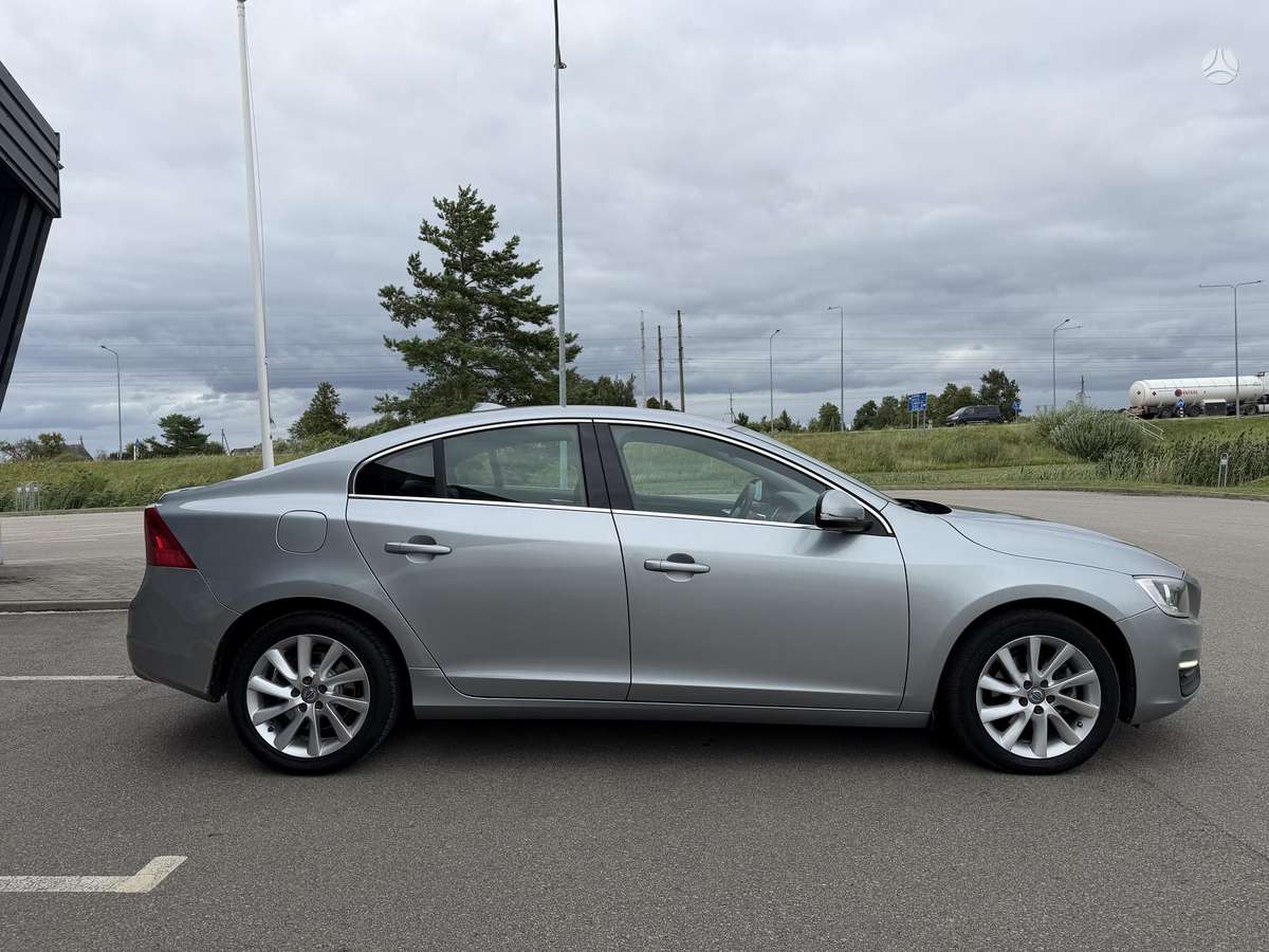 Volvo S60, 2.0 l., Седан