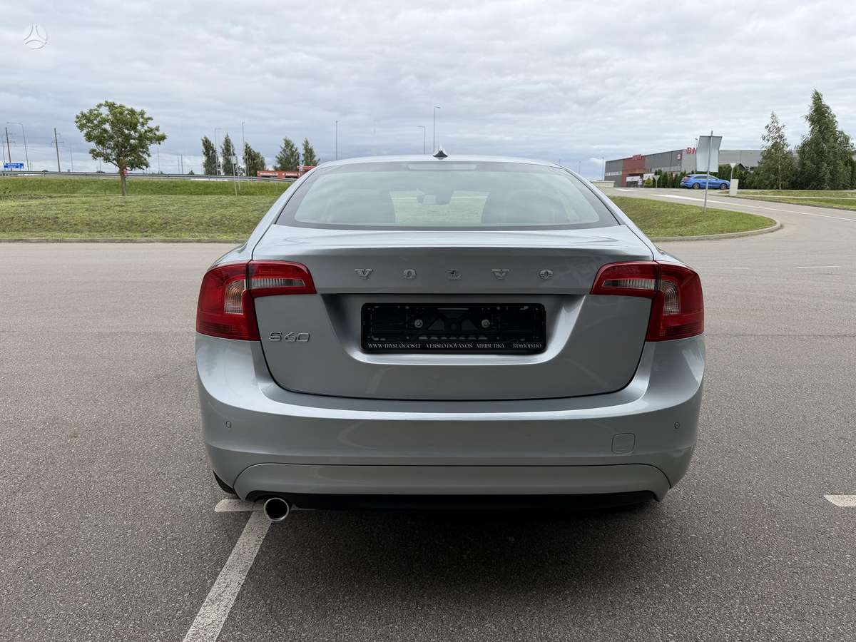Volvo S60, 2.0 l., Седан