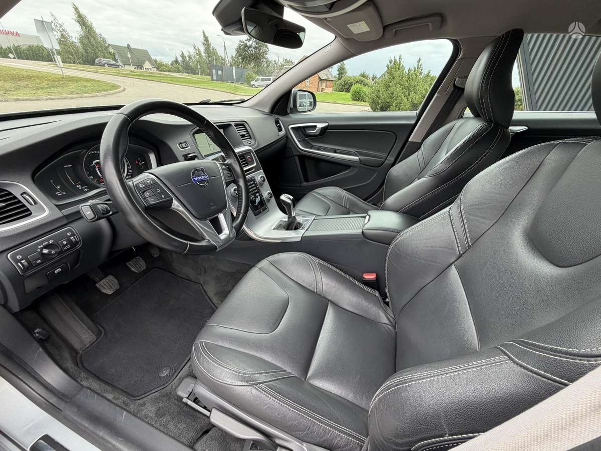 Volvo S60, 2.0 l., Седан