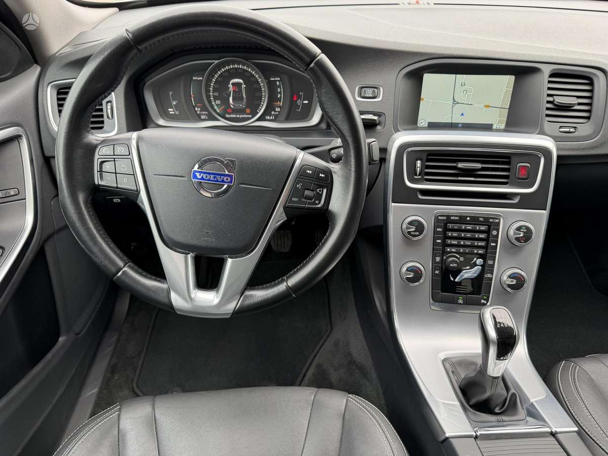 Volvo S60, 2.0 l., Седан