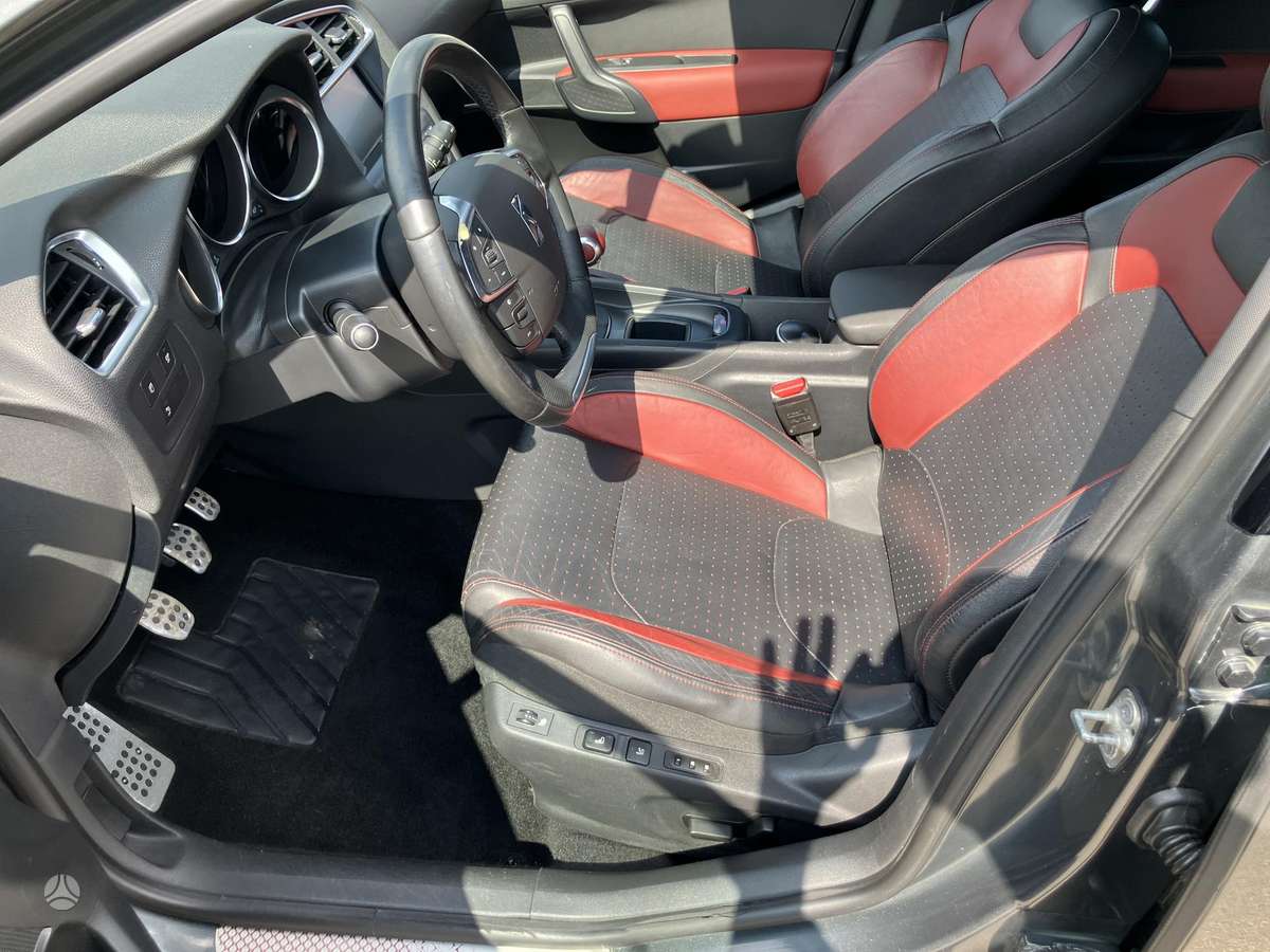 Citroen DS4, 2.0 l., Хэтчбек