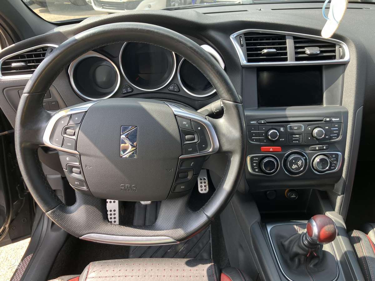 Citroen DS4, 2.0 l., Хэтчбек