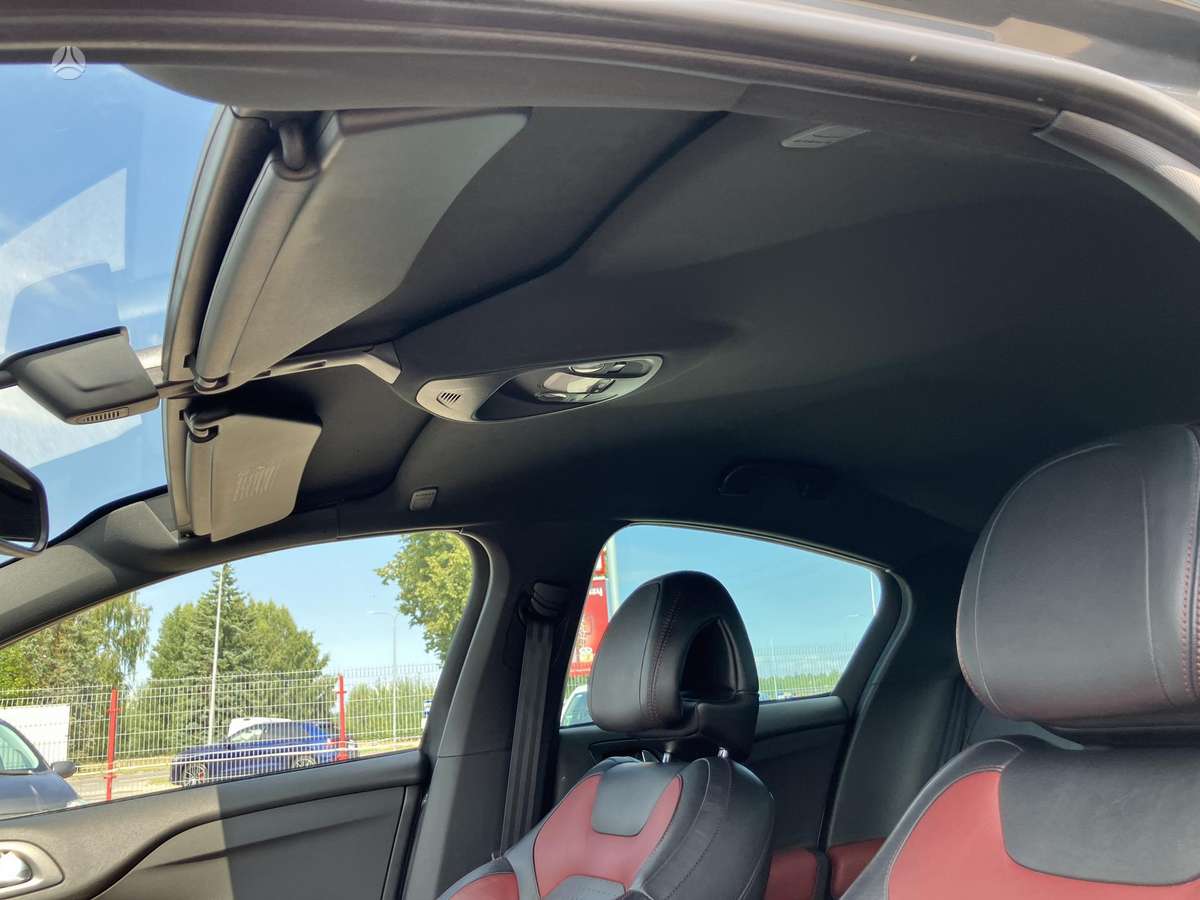 Citroen DS4, 2.0 l., hatchback