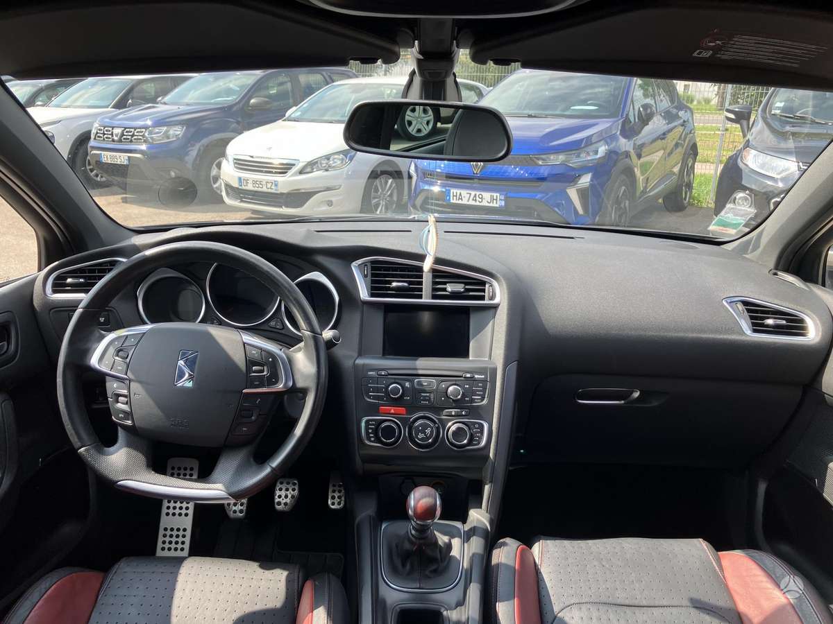 Citroen DS4, 2.0 l., Хэтчбек