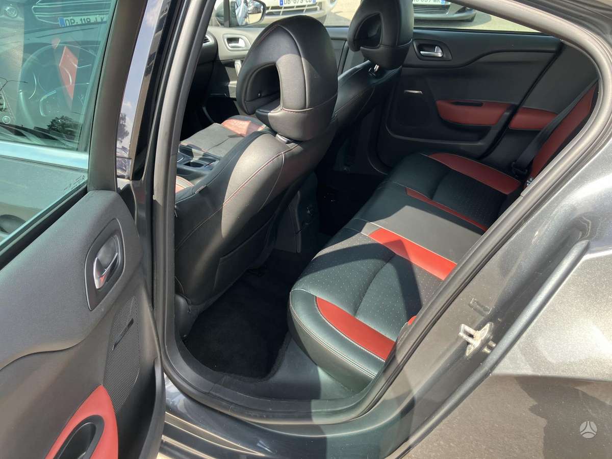 Citroen DS4, 2.0 l., Хэтчбек
