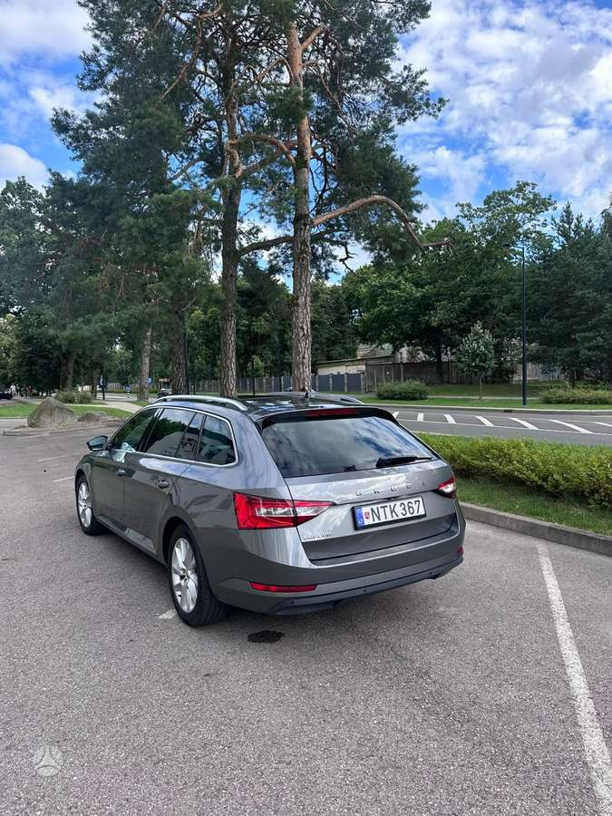 Skoda Superb, 1.5 l., Универсал
