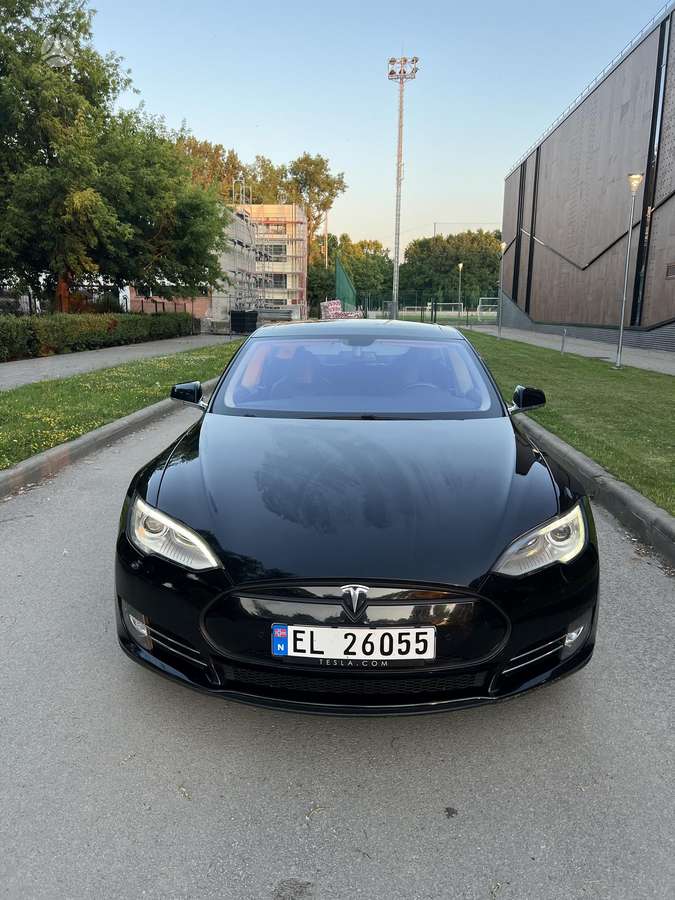 Tesla Model S, 85 кВт·ч, Седан