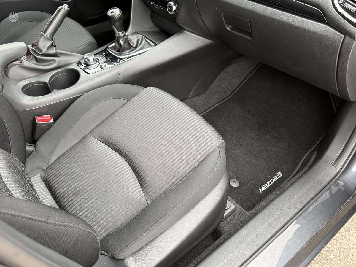 Mazda 3, 2.2 l., hečbekas