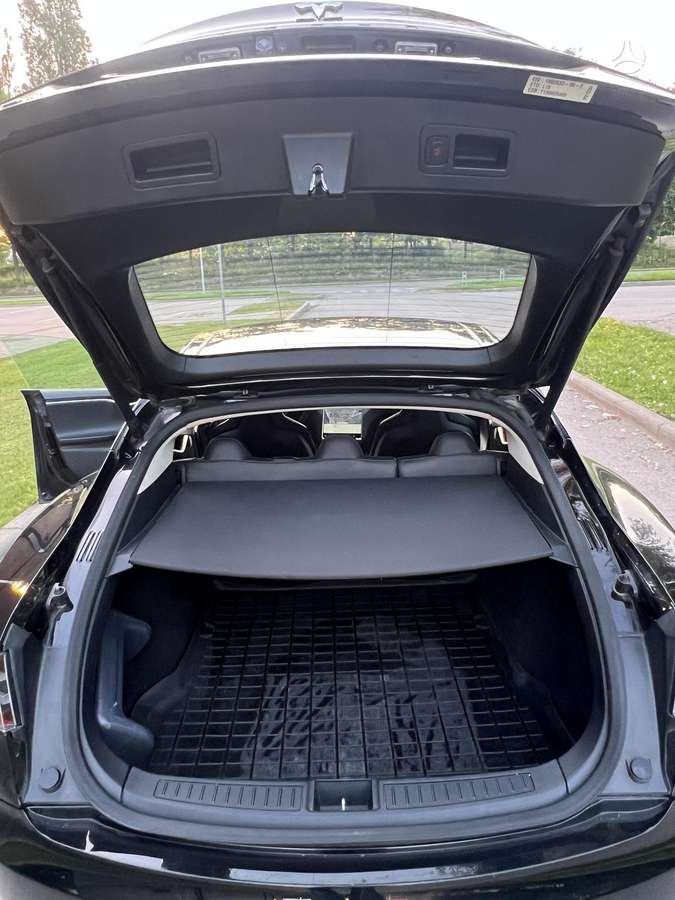 Tesla Model S, 85 kWh, sedanas