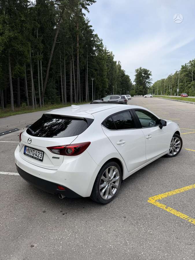 Mazda 3, 2.2 l., Хэтчбек