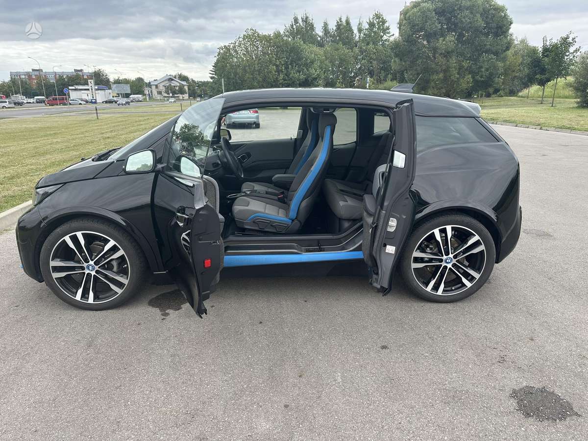 BMW i3s, 42 kWh, hatchback