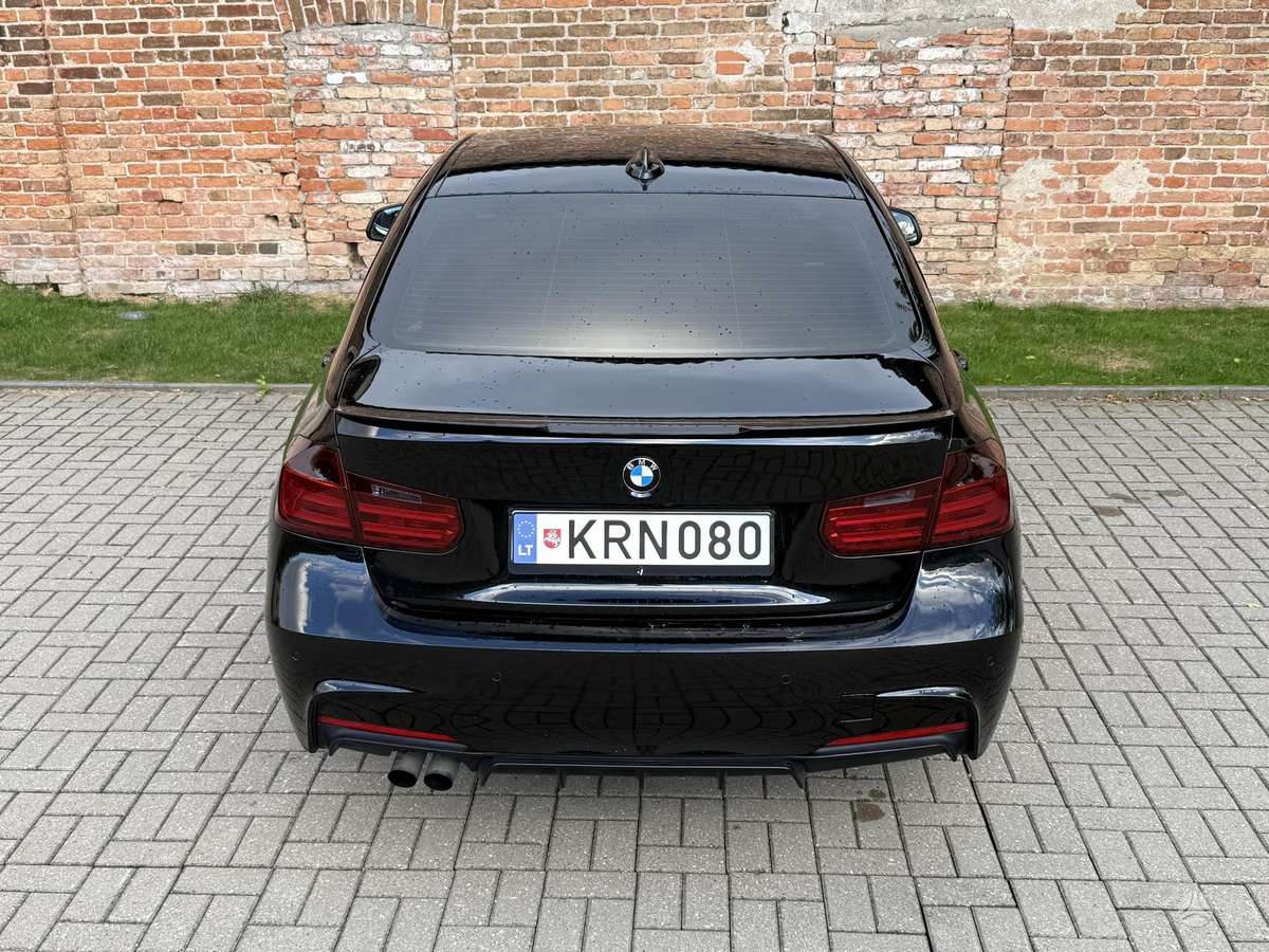BMW 320, 2.0 l., Седан