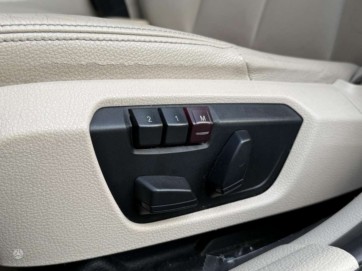BMW 320, 2.0 l., Седан