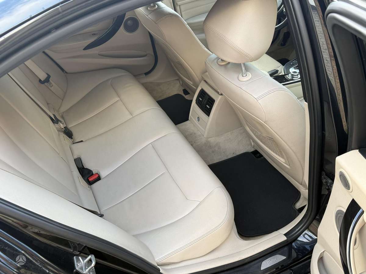 BMW 320, 2.0 l., Седан