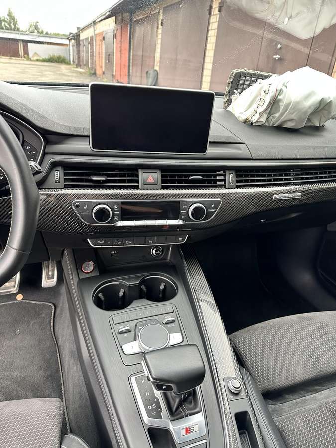 Audi S4, Универсал