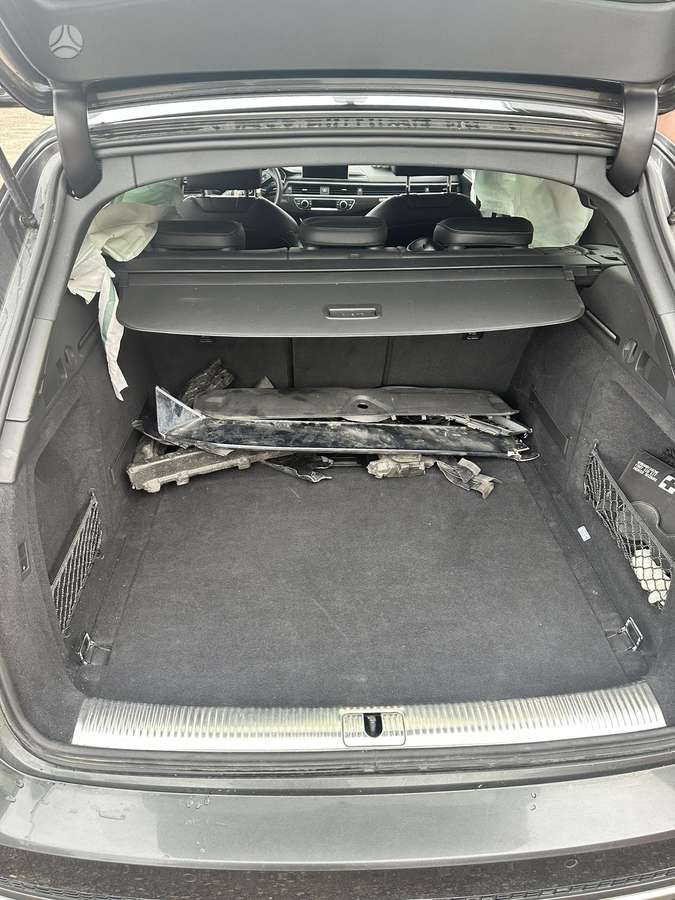 Audi S4, Универсал