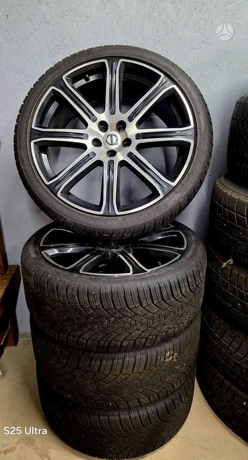 Volvo S90, 2.0 l., Седан