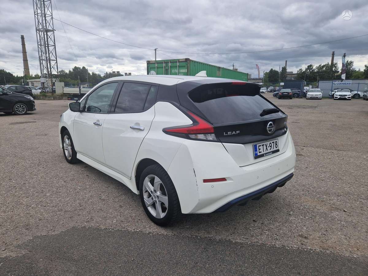 Nissan Leaf, 62 kWh, hatchback