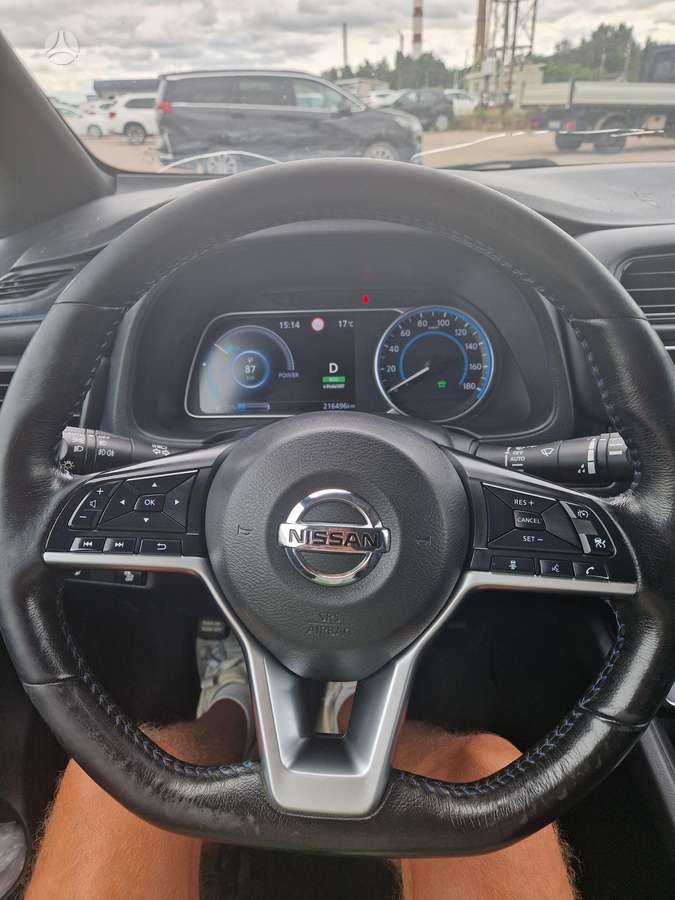 Nissan Leaf, 62 kWh, hatchback