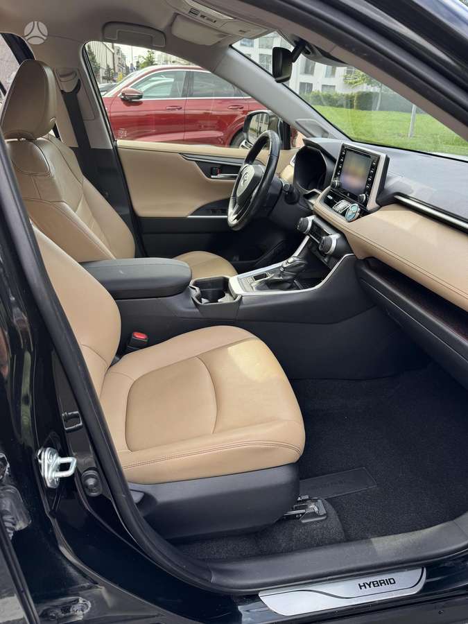 Toyota RAV4 - 7