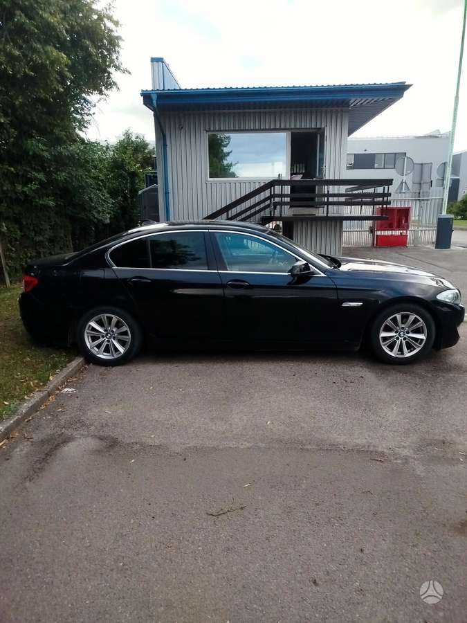 BMW 520, 2.0 l., Седан